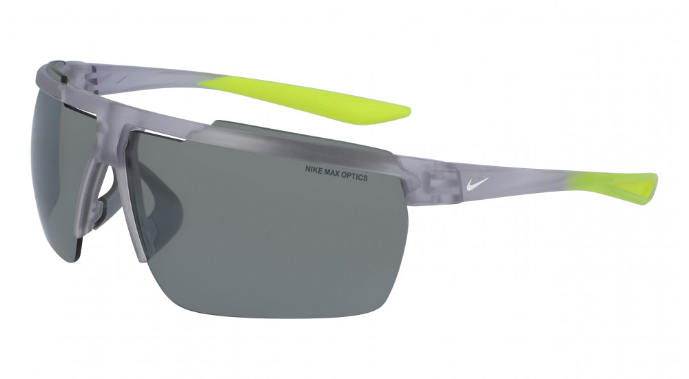 Las gafas de sol NIKE WINDSHIELD CW4664 012 son uno de los modelos más reconocidos de la marca Nike