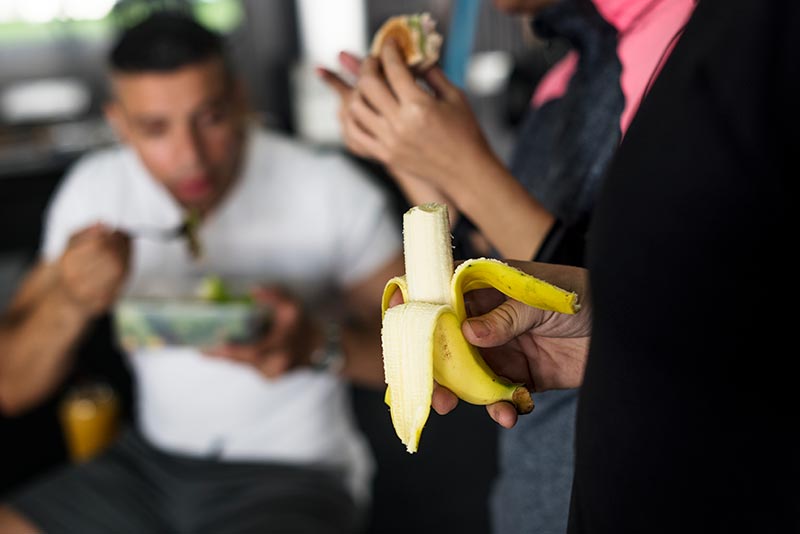 Plátano para deportistas: por qué no debe faltar en tu dieta